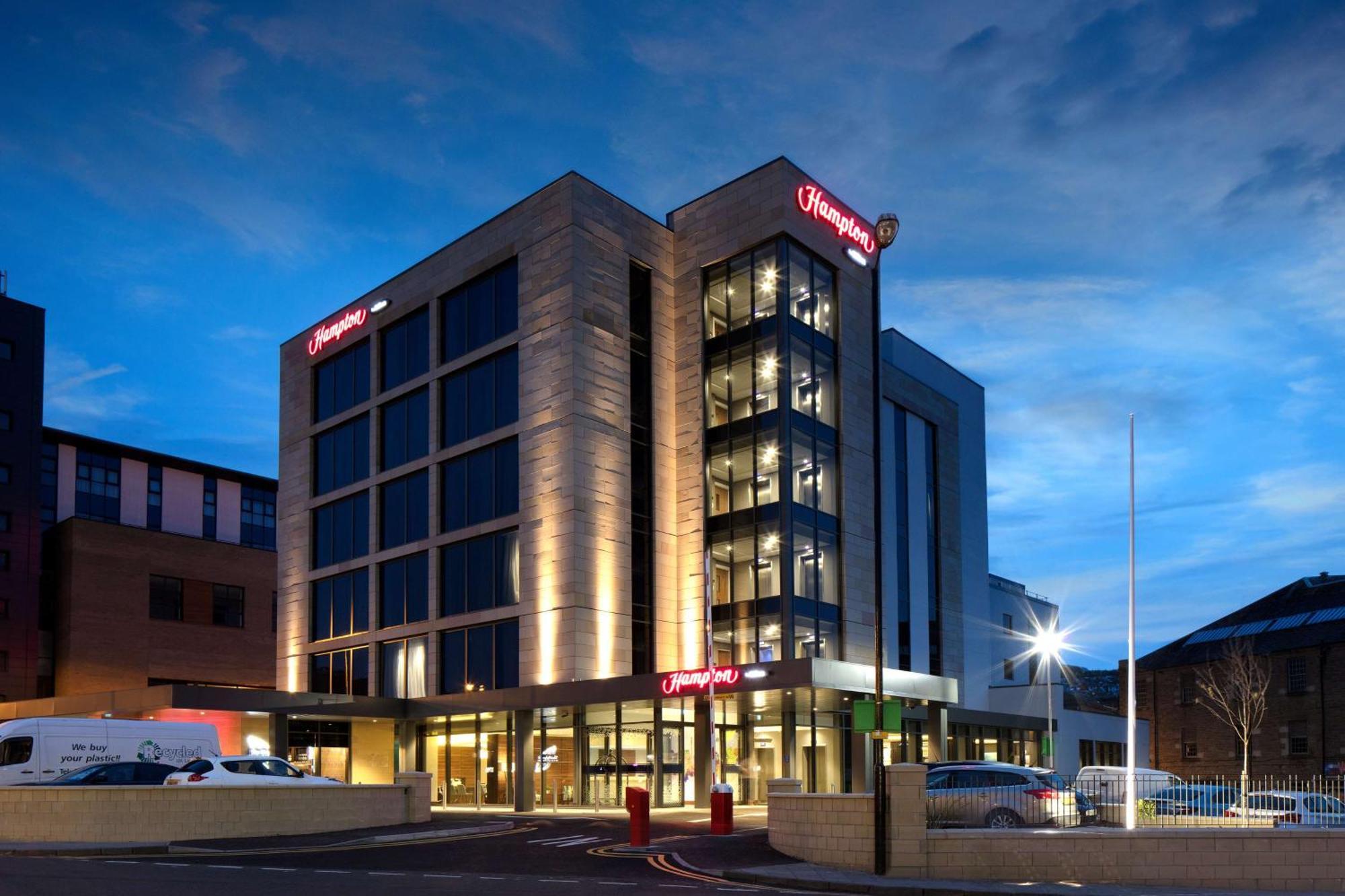 Hampton By Hilton Dundee Hotel Exterior photo